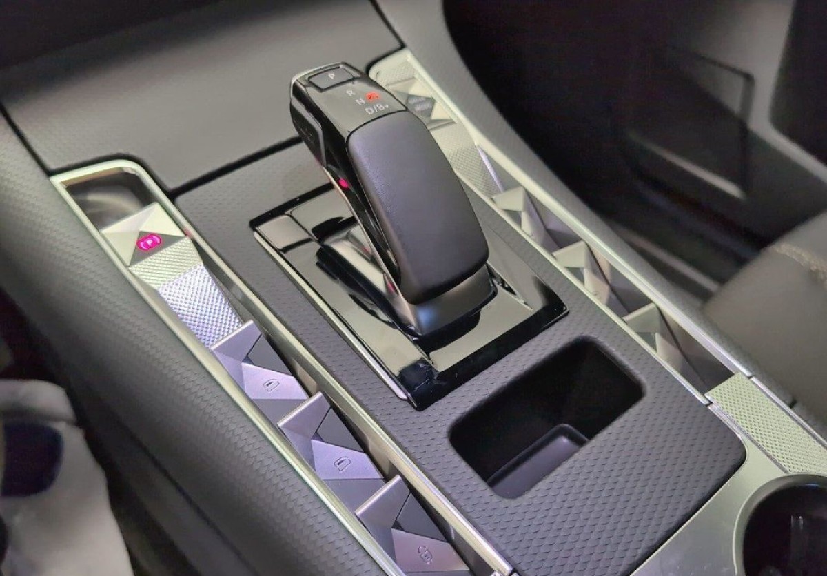 DS Automobiles DS 7 Crossback