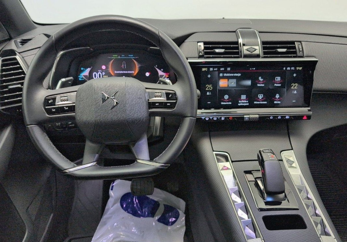 DS Automobiles DS 7 Crossback