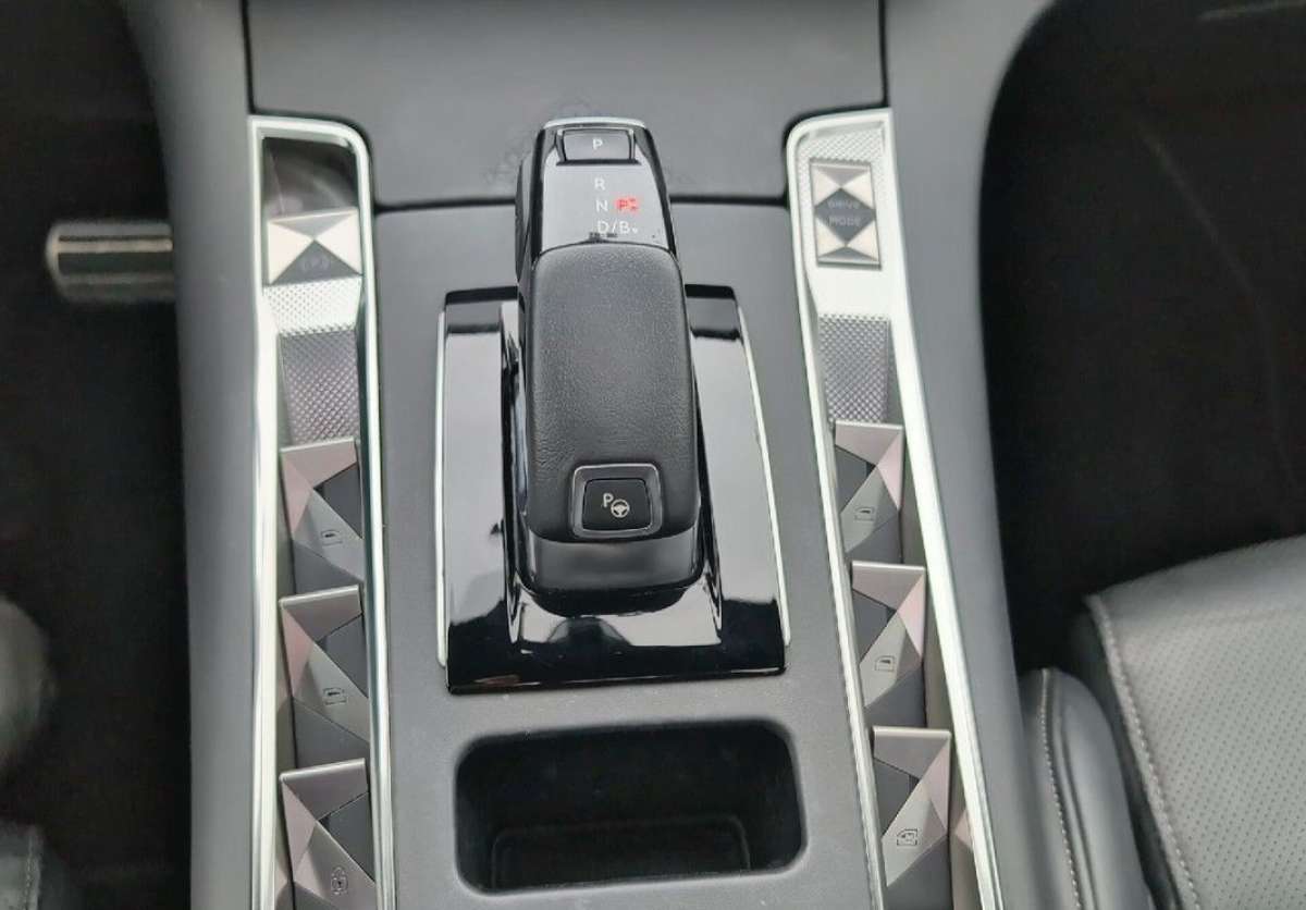 DS Automobiles DS 7 Crossback