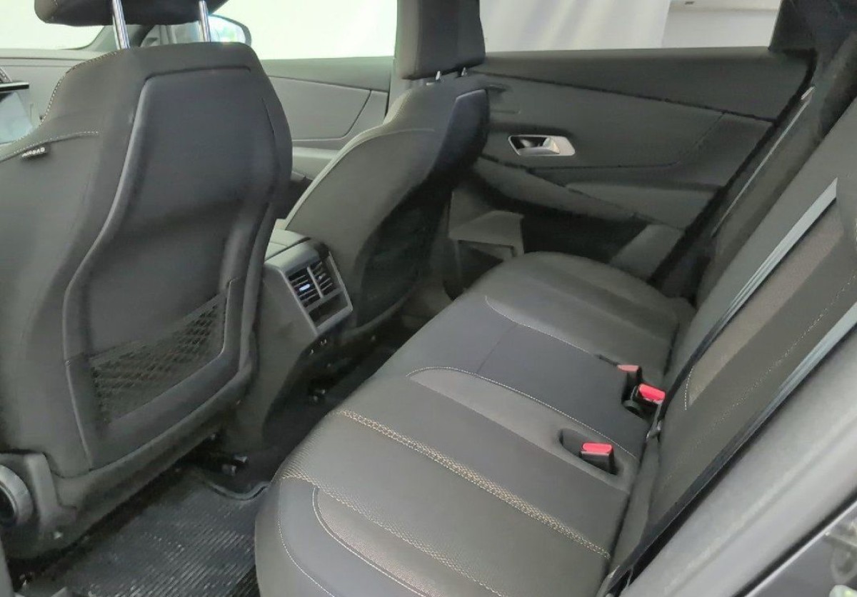 DS Automobiles DS 7 Crossback